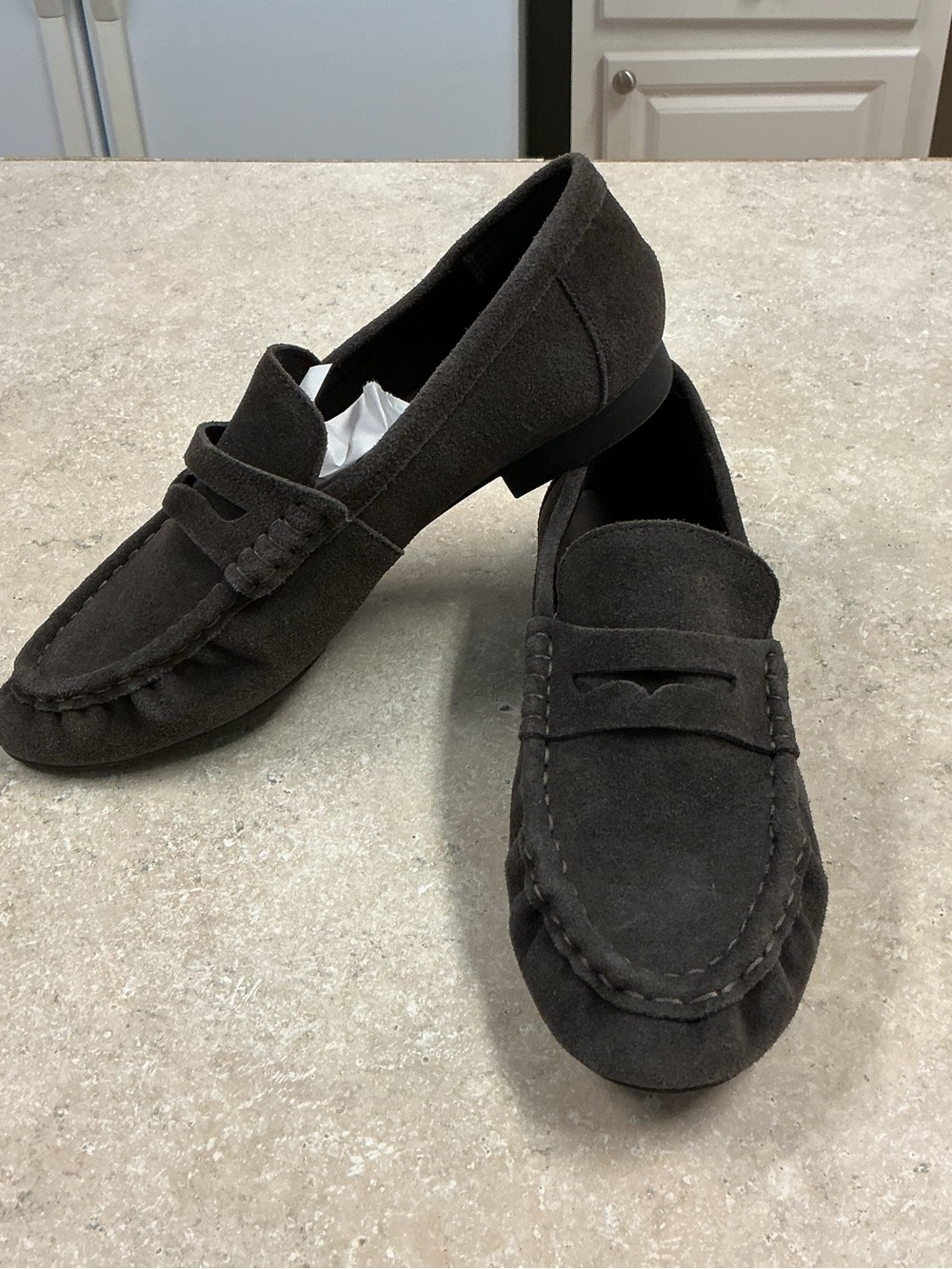 Tahari SZ 8 Grey/brown Leather Suede Teagan Soft Penny Loafers Moc Stitch Toe
